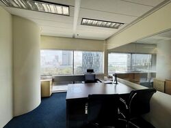 Gateway East (D7), Office #551829631